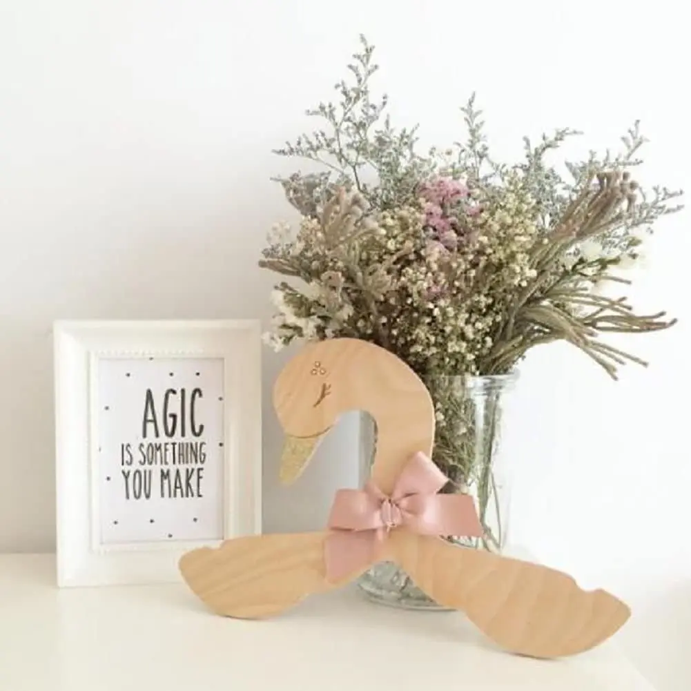 Children Clothes Hanger Lovely Swan Shape Bowknot Wooden Hook Hanger for Baby Kids Adult Nursery Room Hanger House Decoration
Children Clothes Hanger Lovely Swan Shape Bowknot Wooden Hook Hanger for Baby Kids Adult Nursery Room Hanger House Decoration
