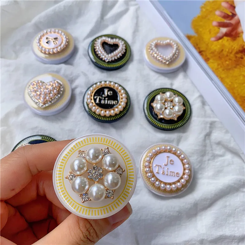 Ins Hot sale pearls flower multi-use Expandable Phone socket glossy phone Holder Grip
Ins Hot sale pearls flower multi-use Expandable Phone socket glossy phone Holder Grip