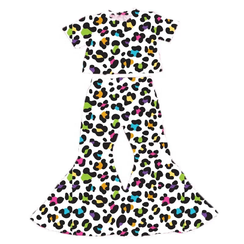 new custom design girl Leopard Print T-shirts+ Leopard Print bell pants suit 2-piece set Lovely baby girl clothes
new custom design girl Leopard Print T-shirts+ Leopard Print bell pants suit 2-piece set Lovely baby girl clothes