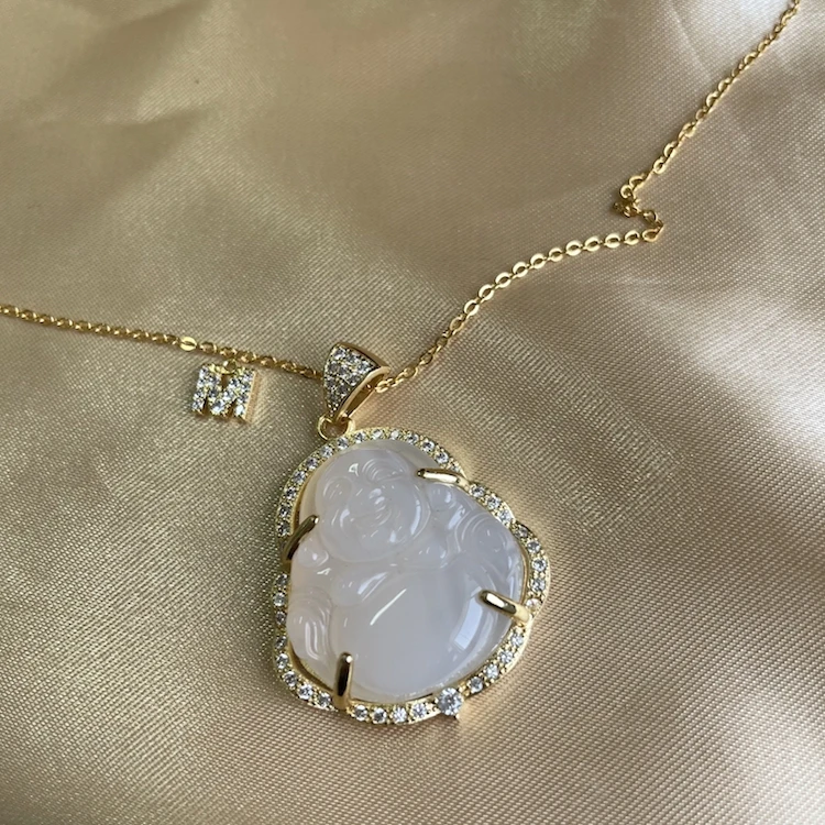 MINI Letter Designer Necklace 2021 New Hot Sale 18K Gold letter pendant necklace A-Z
MINI Letter Designer Necklace 2021 New Hot Sale 18K Gold letter pendant necklace A-Z