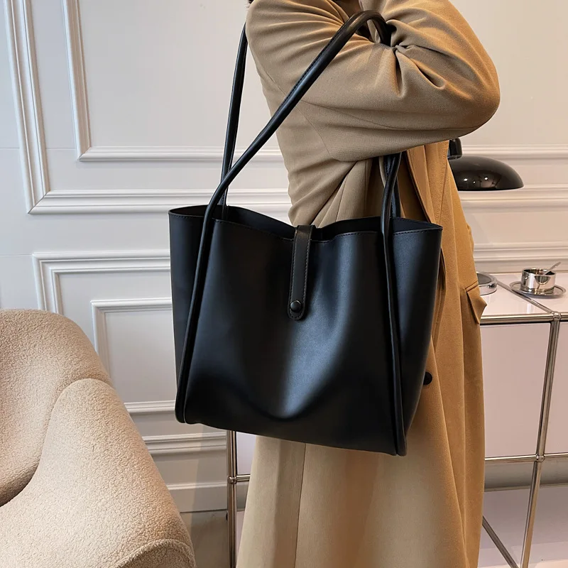Popular Designer Women Handbags Large Capacity PU Leather Lady Hand Bag Fashion Retro Luxury Women Tote Bag And Handbag, Customizable
Popular Designer Women Handbags Large Capacity PU Leather Lady Hand Bag Fashion Retro Luxury Women Tote Bag And Handbag, Customizable