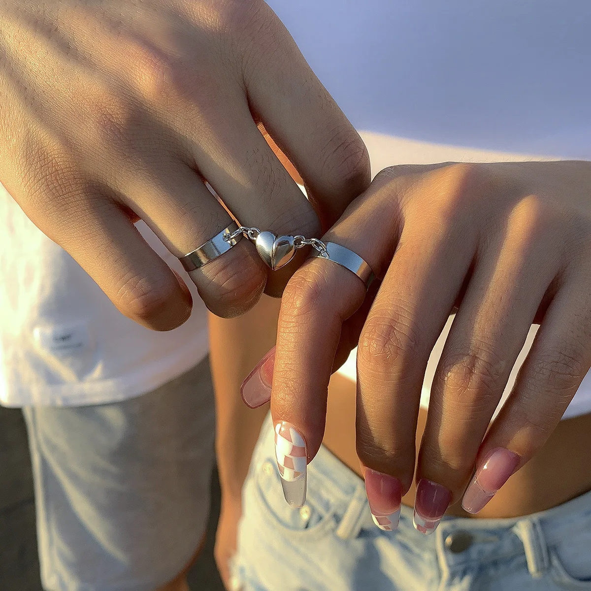 Hot Sale Finger Rings Simple Fashion Opening Ring Magnetic Heart Couple Ring for Men and Women, Silver color
Hot Sale Finger Rings Simple Fashion Opening Ring Magnetic Heart Couple Ring for Men and Women, Silver color
