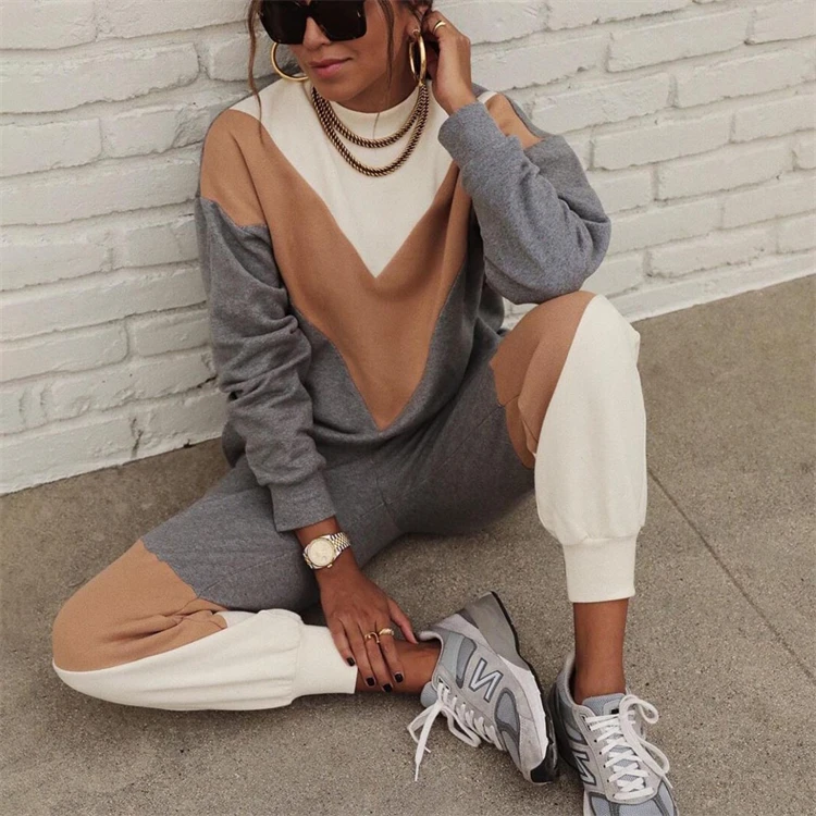 High Quality Ladies Jogging 2 Piece Sets Multi-color Round Neck Autumn Women Sweat Suits Set, Customized color
High Quality Ladies Jogging 2 Piece Sets Multi-color Round Neck Autumn Women Sweat Suits Set, Customized color
