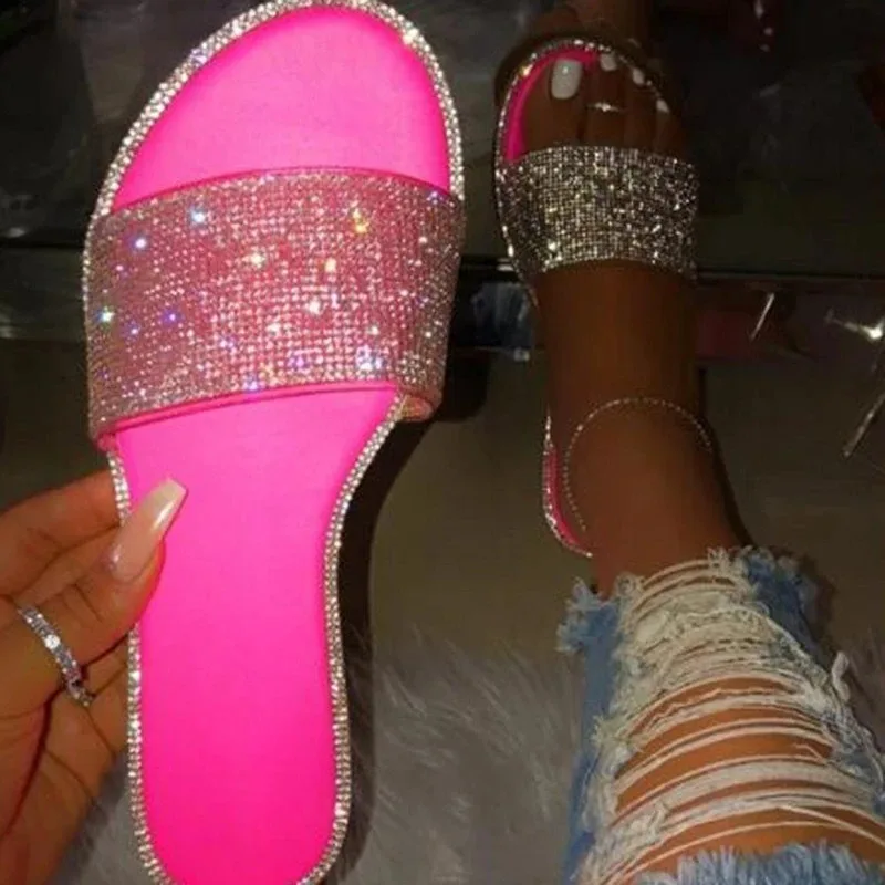 New Ladies Slippers Shinny Bling Bling Bright Diamond Flat Slides Sandals Women Slides Summer Beach Slides Slippers, As picture
New Ladies Slippers Shinny Bling Bling Bright Diamond Flat Slides Sandals Women Slides Summer Beach Slides Slippers, As picture