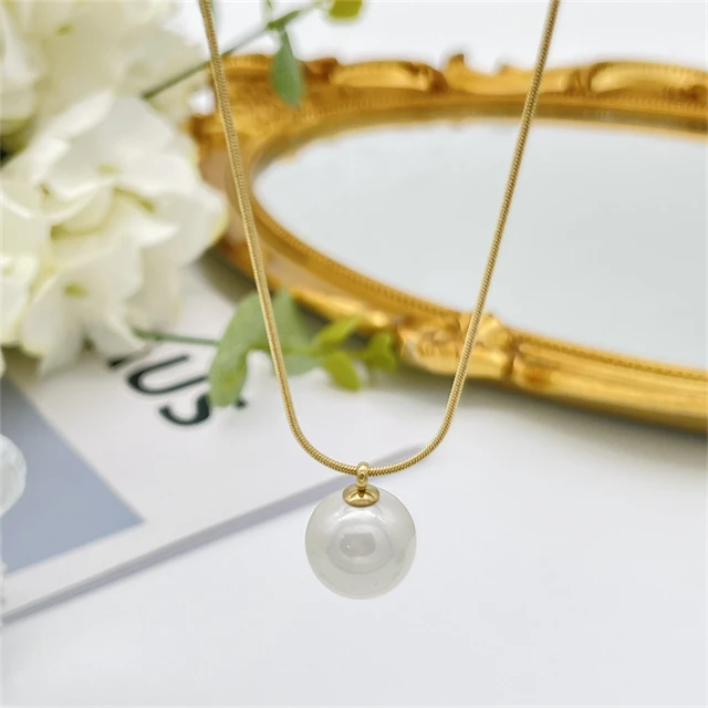 Fashion jewelry simple pearl necklaces 14k gold plated chain choker trend custom stainless steel titanium women pendant necklace
Fashion jewelry simple pearl necklaces 14k gold plated chain choker trend custom stainless steel titanium women pendant necklace