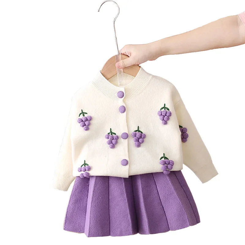 Girls Fall New Korean Style Baby Girl Fruit Knitted Cardigan Sweater Skirt Two-Piece Set Girls' Sweaters
Girls Fall New Korean Style Baby Girl Fruit Knitted Cardigan Sweater Skirt Two-Piece Set Girls' Sweaters