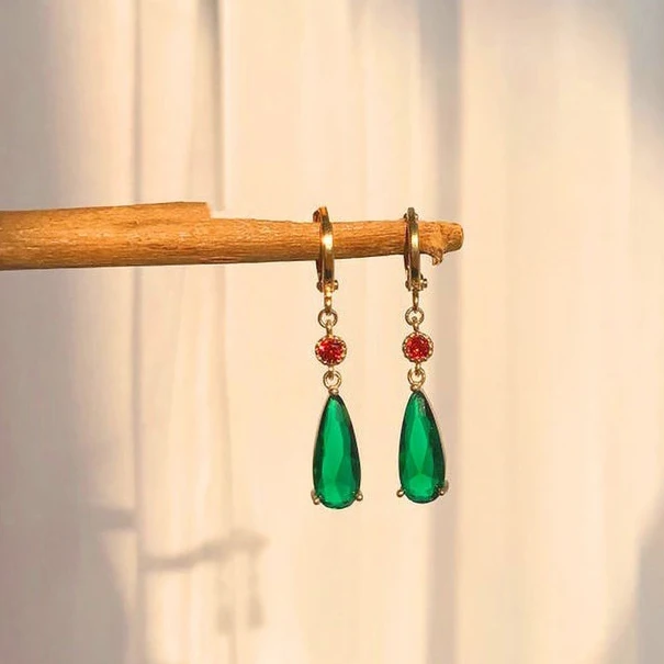 Miyazaki Hayao Anime Cosplay Earrings Drop Non-pierced Ear Clips Earrings Howls Moving Castle
Miyazaki Hayao Anime Cosplay Earrings Drop Non-pierced Ear Clips Earrings Howls Moving Castle