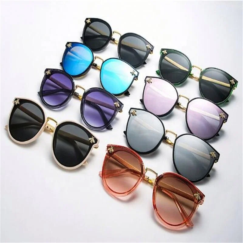 New Little Bee Fashion Sun Glasses Unisex Trendy Shades Sunglasses in Stock, 8 colors
New Little Bee Fashion Sun Glasses Unisex Trendy Shades Sunglasses in Stock, 8 colors