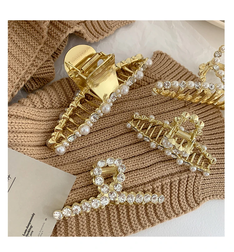 Amazon Hot 18K Gold Plated Peral Headwear Metal Hair Claw Clip For Women Girls, Golden
Amazon Hot 18K Gold Plated Peral Headwear Metal Hair Claw Clip For Women Girls, Golden