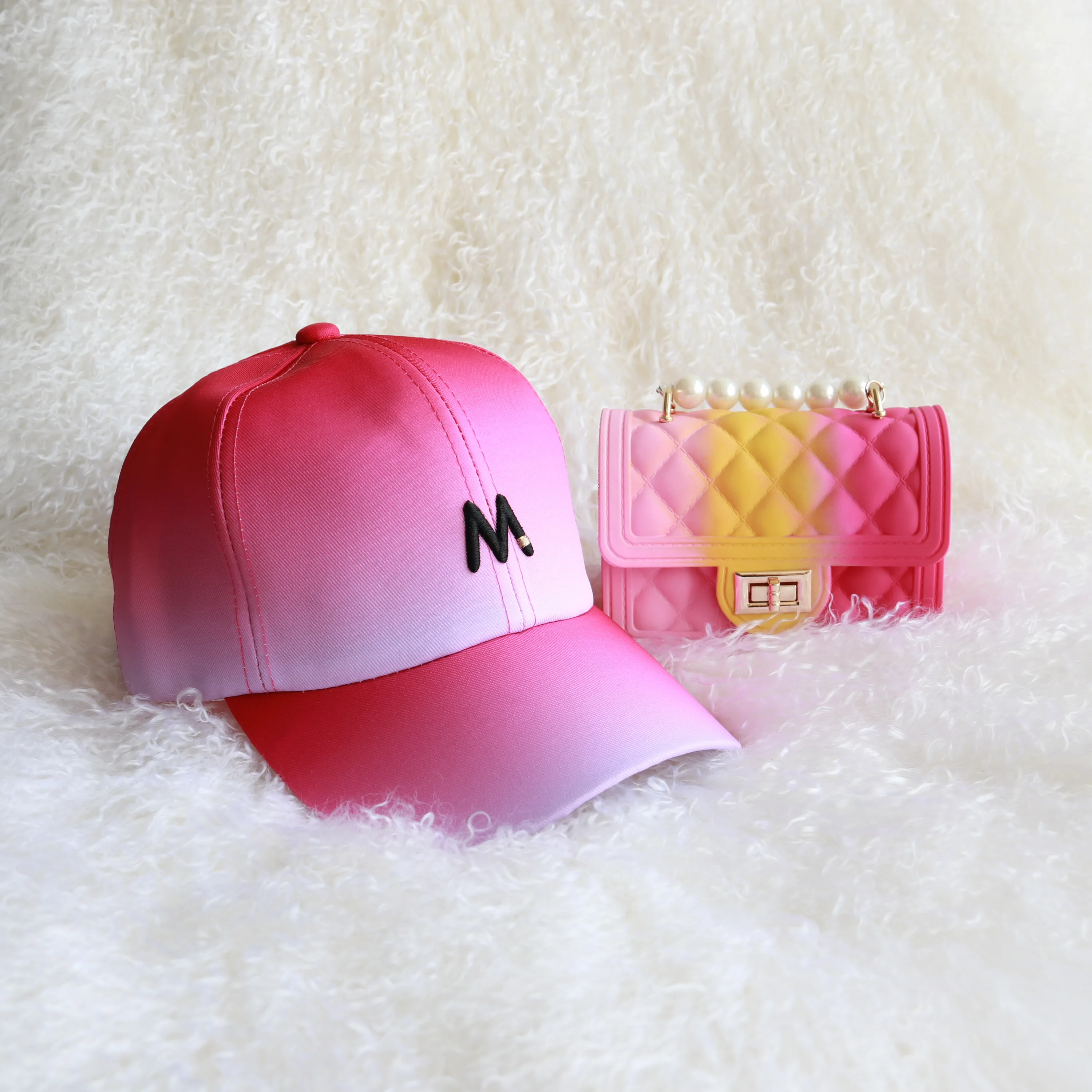 New Arrival 2021 Summer Outdoors PVC Mini Jelly Bag Cute Colorful Hats And Purses Handbags Set
New Arrival 2021 Summer Outdoors PVC Mini Jelly Bag Cute Colorful Hats And Purses Handbags Set