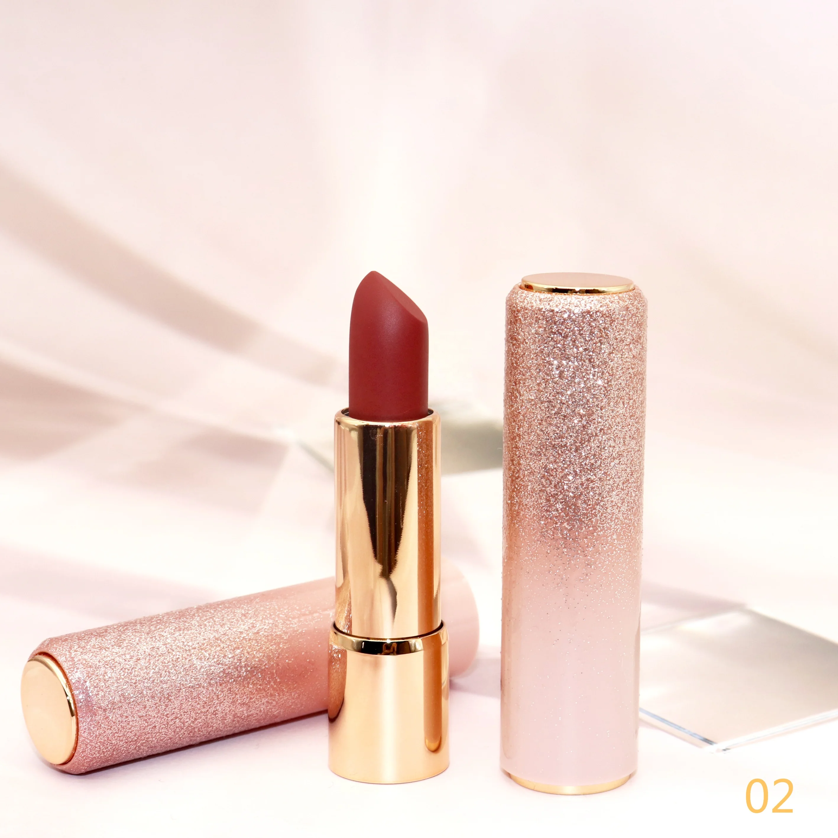 Factory rose gold tube Matte cream lipstick private label
Factory rose gold tube Matte cream lipstick private label