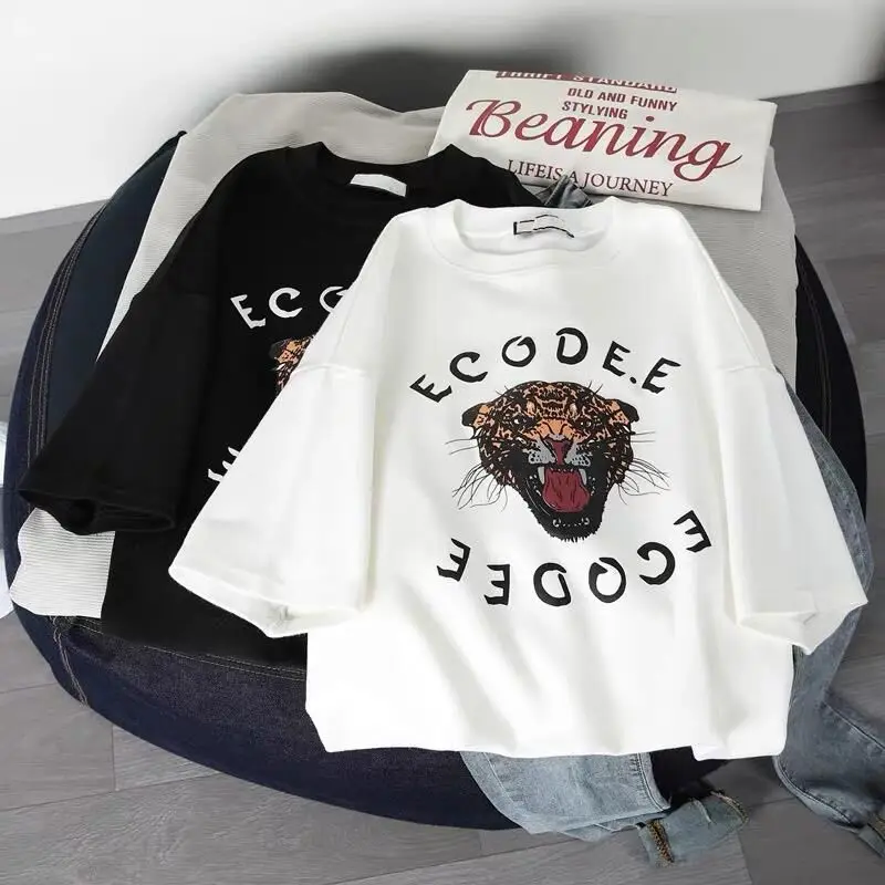 2022 new summer short sleeve T shirt women's cotton loose T shirt sport round collar half sleeve bottom shirt
2022 new summer short sleeve T shirt women's cotton loose T shirt sport round collar half sleeve bottom shirt