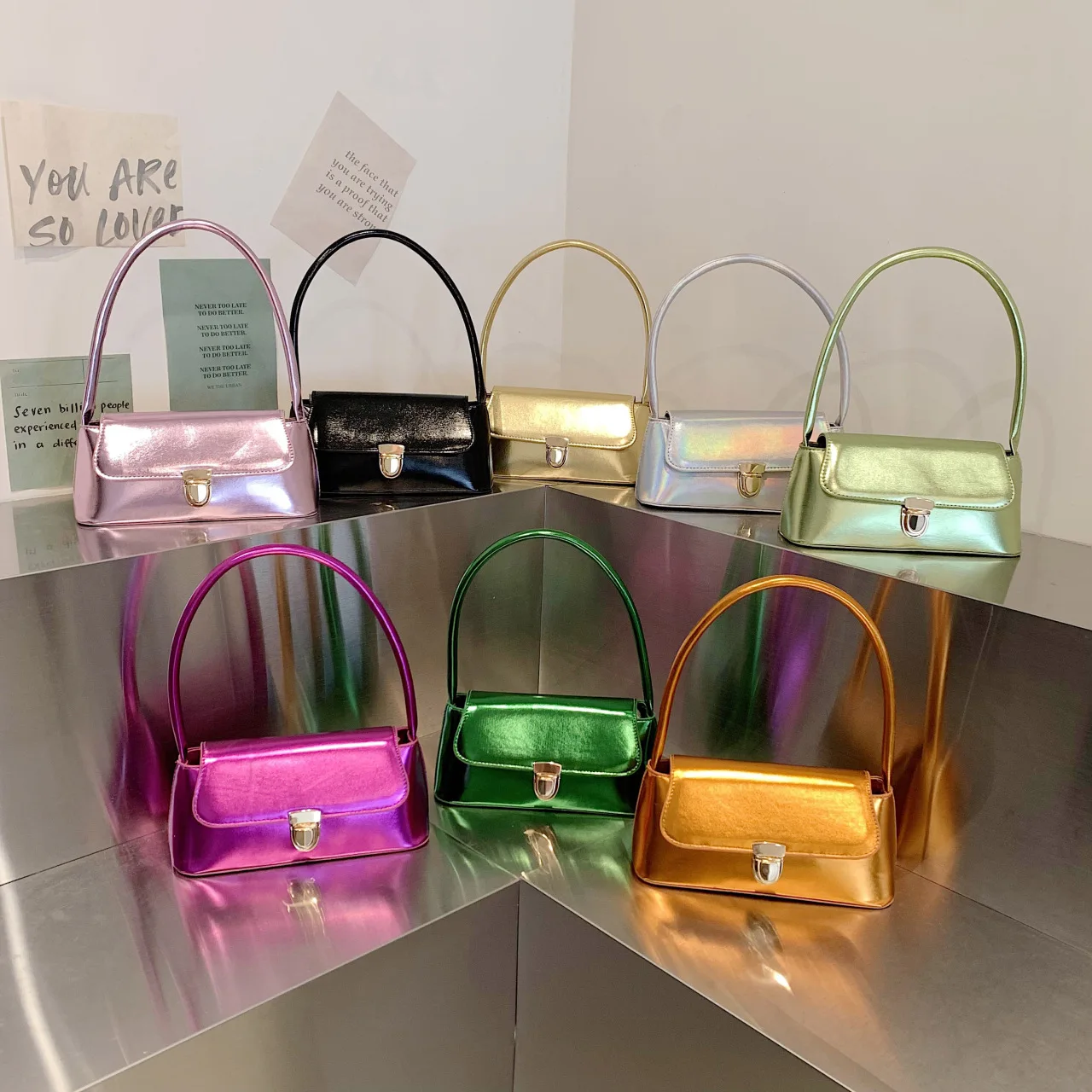 Underarm bag women's bag 2023 new trend bright face style French casual shoulder bag 
Underarm bag women's bag 2023 new trend bright face style French casual shoulder bag