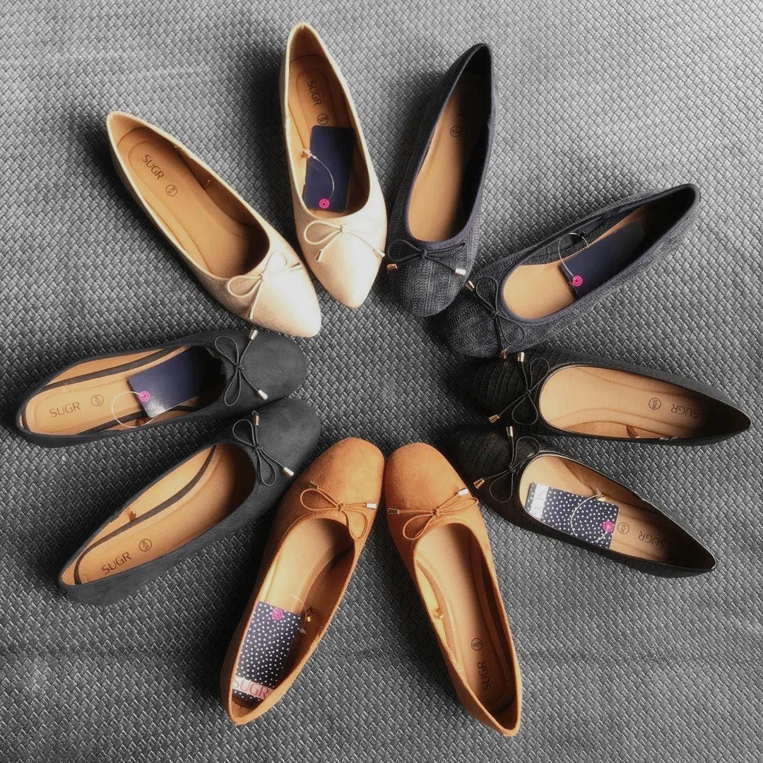 leather wholesale cheap ladies brand black flats ballet casual shoes for women, As picture show or customized
leather wholesale cheap ladies brand black flats ballet casual shoes for women, As picture show or customized