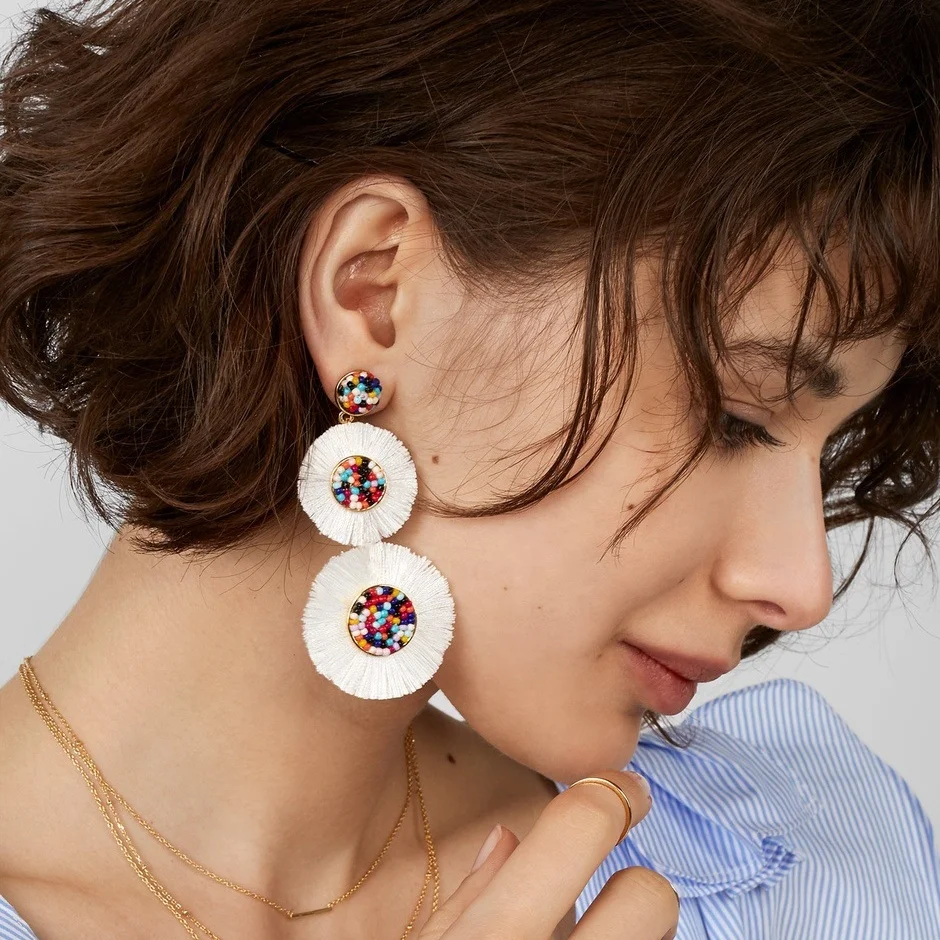 European and American Earrings Alloy Cotton Thread Tassel Flower multi-layer Women earrings jewelry
European and American Earrings Alloy Cotton Thread Tassel Flower multi-layer Women earrings jewelry