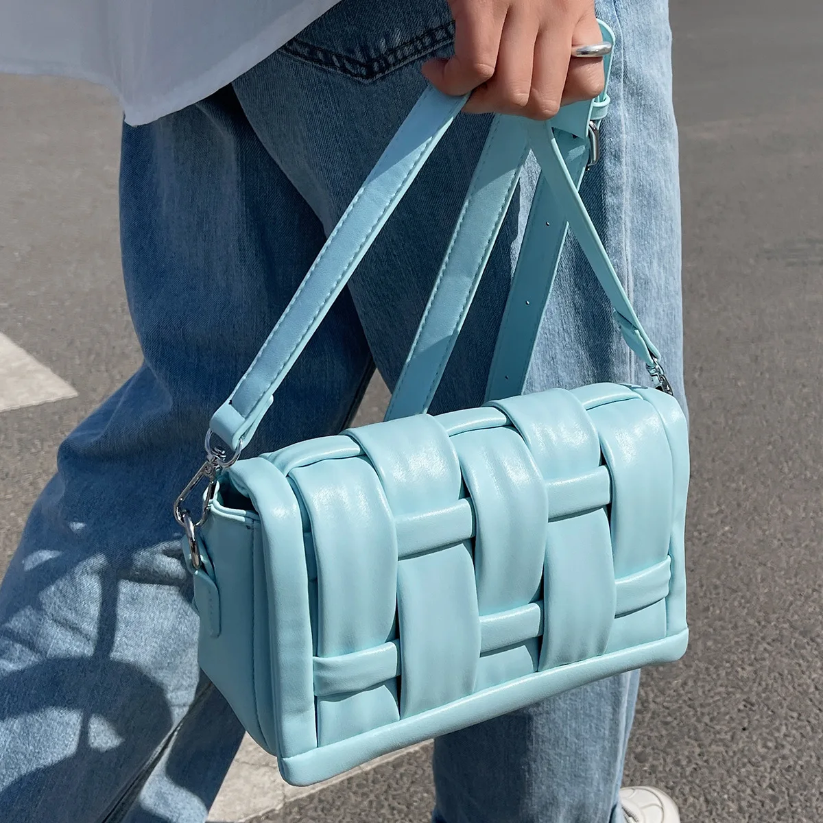 2022 summer new style Western-style shoulder small square bag fashionable woven crossbody bag, Colors
2022 summer new style Western-style shoulder small square bag fashionable woven crossbody bag, Colors