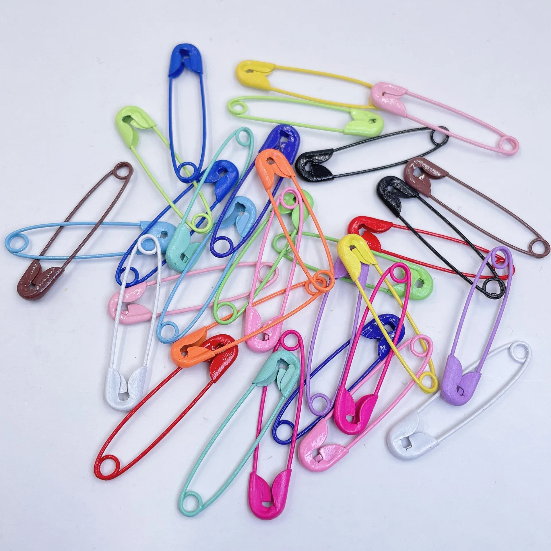 Necklace Key Pendant Diy Jewelry Accessory Iron Safety Pin Charm Kilts Crafts Brooch Pin, Colorful
Necklace Key Pendant Diy Jewelry Accessory Iron Safety Pin Charm Kilts Crafts Brooch Pin, Colorful