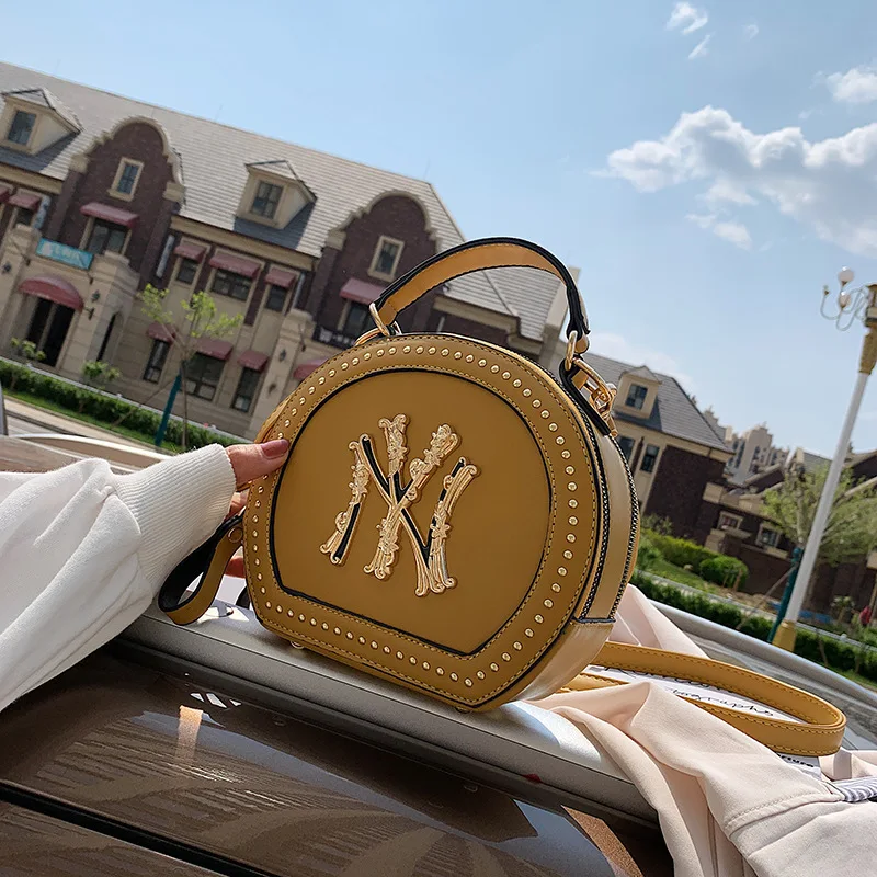 2020 Newest Black Red Designer Lady Fashion Shoulder HandBag in Bulk PU Printing Women Purses Mini Purses Laser Handbags, 7 color
2020 Newest Black Red Designer Lady Fashion Shoulder HandBag in Bulk PU Printing Women Purses Mini Purses Laser Handbags, 7 color