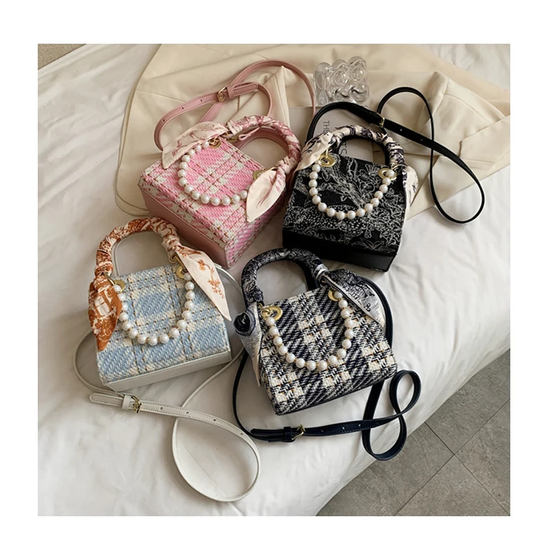 Small Tweed Plaid Pattern Crossbody Bags Retro Scarf Wrapped Hand Bags Luxury Ladies Pearl Beaded Purses and Handbags Shoulder
Small Tweed Plaid Pattern Crossbody Bags Retro Scarf Wrapped Hand Bags Luxury Ladies Pearl Beaded Purses and Handbags Shoulder