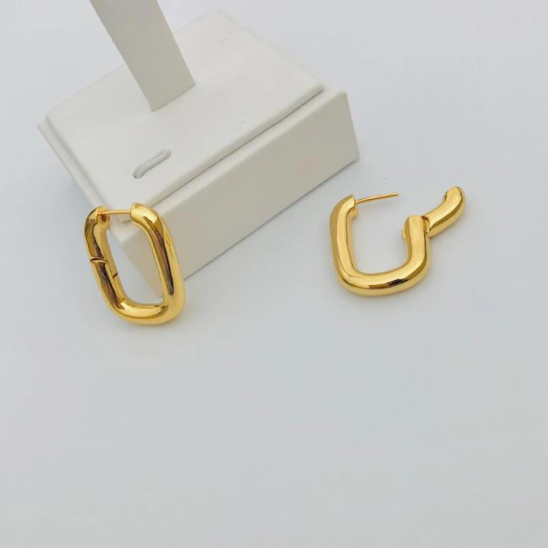 Summer Trends 2021 Gold Jewelry Stainless Steel Thick U Shaped Huggie Earrings Large Chunky Hoop Earrings Boucle d'oreille
Summer Trends 2021 Gold Jewelry Stainless Steel Thick U Shaped Huggie Earrings Large Chunky Hoop Earrings Boucle d'oreille