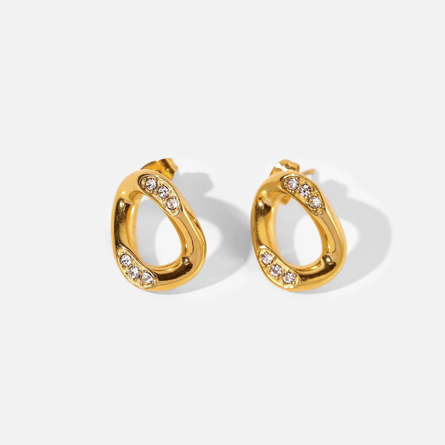Trendy Stainless Steel 18K Gold Plated Jewelry Wedding Gift for Women Diamond Twist Stud Earrings
Trendy Stainless Steel 18K Gold Plated Jewelry Wedding Gift for Women Diamond Twist Stud Earrings