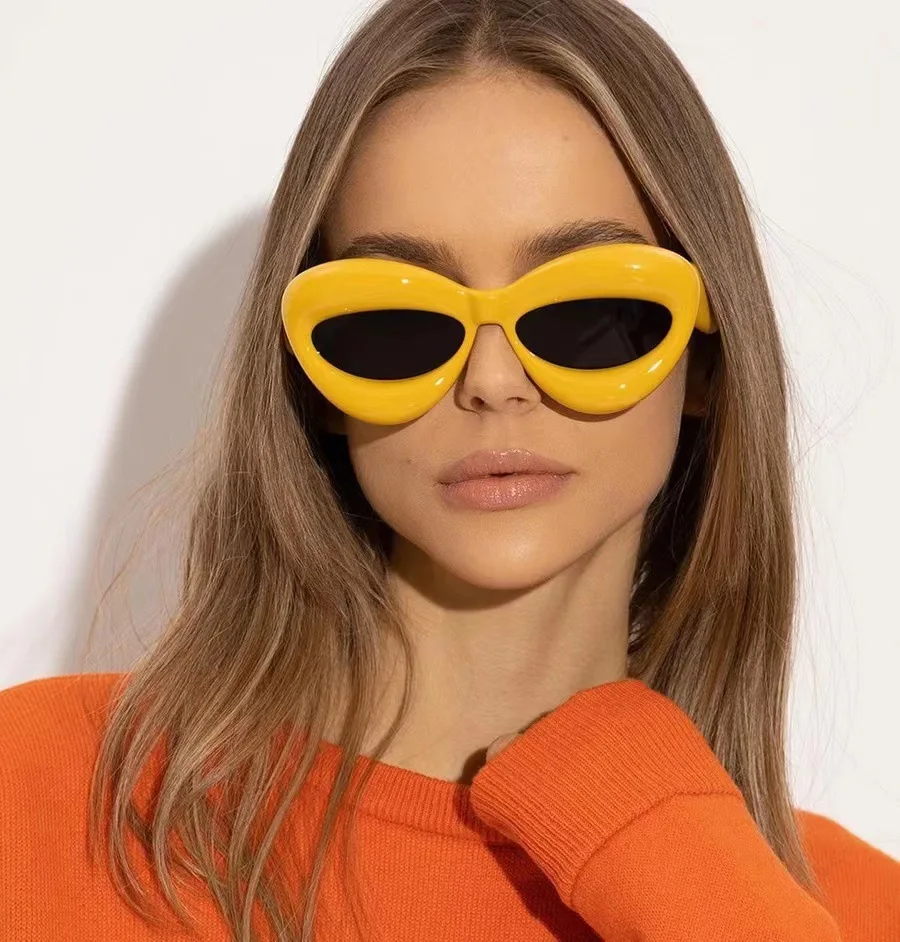 2023 NEW fashion design thick Lip Frame futuristic polygon sunglasses for woman UV400
2023 NEW fashion design thick Lip Frame futuristic polygon sunglasses for woman UV400