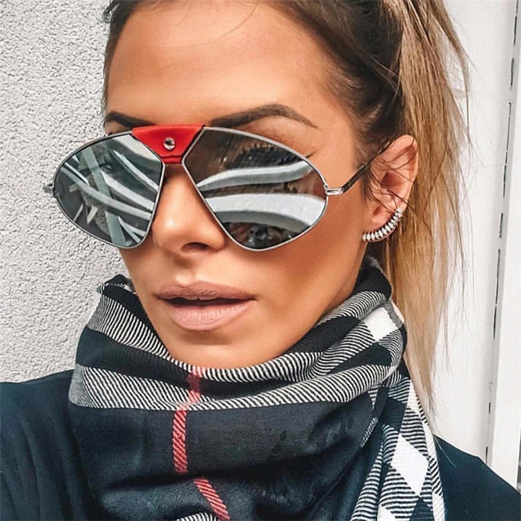 2021 Newest Fashion Vintage Shades Women Luxury Designer Summer Sun Glasses Men Leather Silver Mirror Sunglasses Unisex, As show /custom colors
2021 Newest Fashion Vintage Shades Women Luxury Designer Summer Sun Glasses Men Leather Silver Mirror Sunglasses Unisex, As show /custom colors