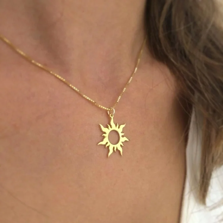 Fashionable Dainty 18K Gold Plated Necklace Jewelry Stainless Steel Sun Charm Necklace for Women, Gold color
Fashionable Dainty 18K Gold Plated Necklace Jewelry Stainless Steel Sun Charm Necklace for Women, Gold color