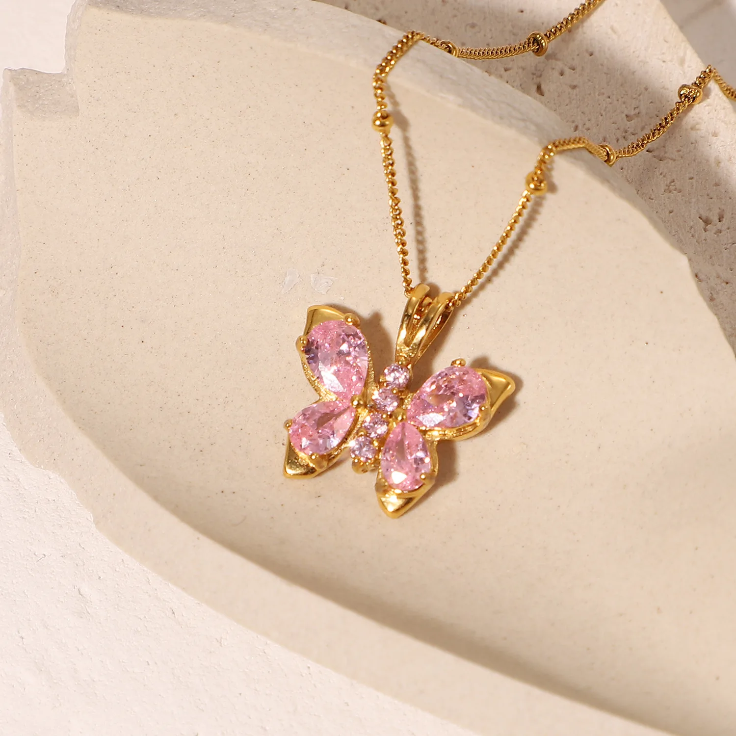 18K Gold Plated Pink Zircon Diamond Jewelry Stainless Steel Butterfly Pendant Necklaces Bohemian Butterfly Necklace For Women
18K Gold Plated Pink Zircon Diamond Jewelry Stainless Steel Butterfly Pendant Necklaces Bohemian Butterfly Necklace For Women
