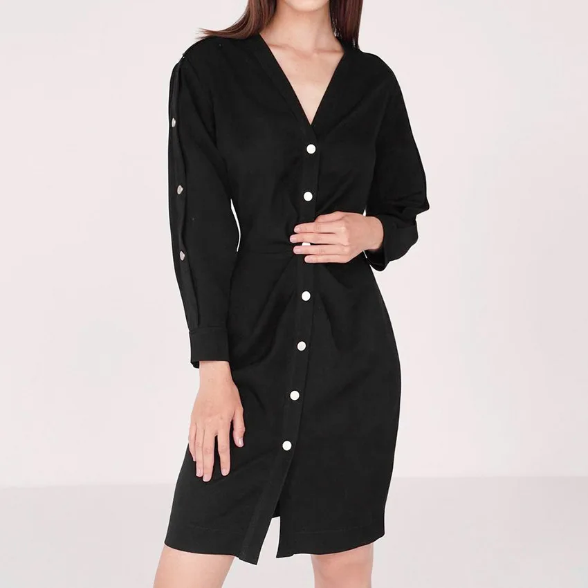 2021 new style V-neck short and long-sleeved button halter neck ladies dress summer sexy fashion elegant dress
2021 new style V-neck short and long-sleeved button halter neck ladies dress summer sexy fashion elegant dress