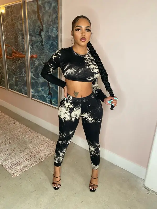 New Prints Women's Suits Sexy Suits High Waist Fashion Women Autumn Suit Long Sleeve Tops, Different colors and support to customized
New Prints Women's Suits Sexy Suits High Waist Fashion Women Autumn Suit Long Sleeve Tops, Different colors and support to customized