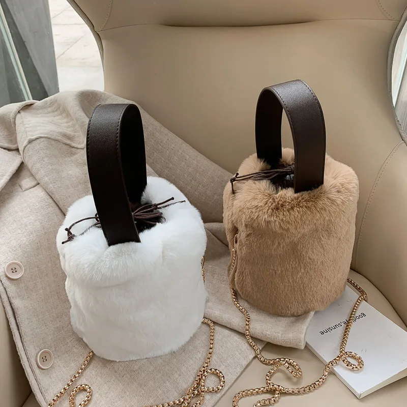 2020 New coming winter faux plush fur crossbody bags small women bucket handbags ladies shoulder bag, 5 colors
2020 New coming winter faux plush fur crossbody bags small women bucket handbags ladies shoulder bag, 5 colors
