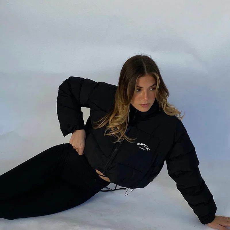 Latest Trending Clothes Women Winter Wear High Neck Black Letter Embroidery Zipper Short Coats
Latest Trending Clothes Women Winter Wear High Neck Black Letter Embroidery Zipper Short Coats