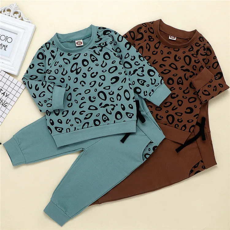 New fashion Leopard print fleece + pants girls clothes two piece spring kids clothing set
New fashion Leopard print fleece + pants girls clothes two piece spring kids clothing set