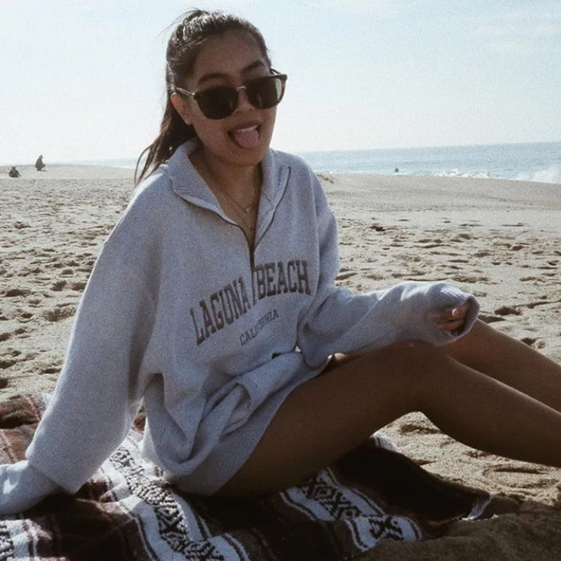 2020 Streetwear Fashion Winter Long Sleeve Polo Half Zip Embroidery Vintage Oversized Hoodie For Girls
2020 Streetwear Fashion Winter Long Sleeve Polo Half Zip Embroidery Vintage Oversized Hoodie For Girls