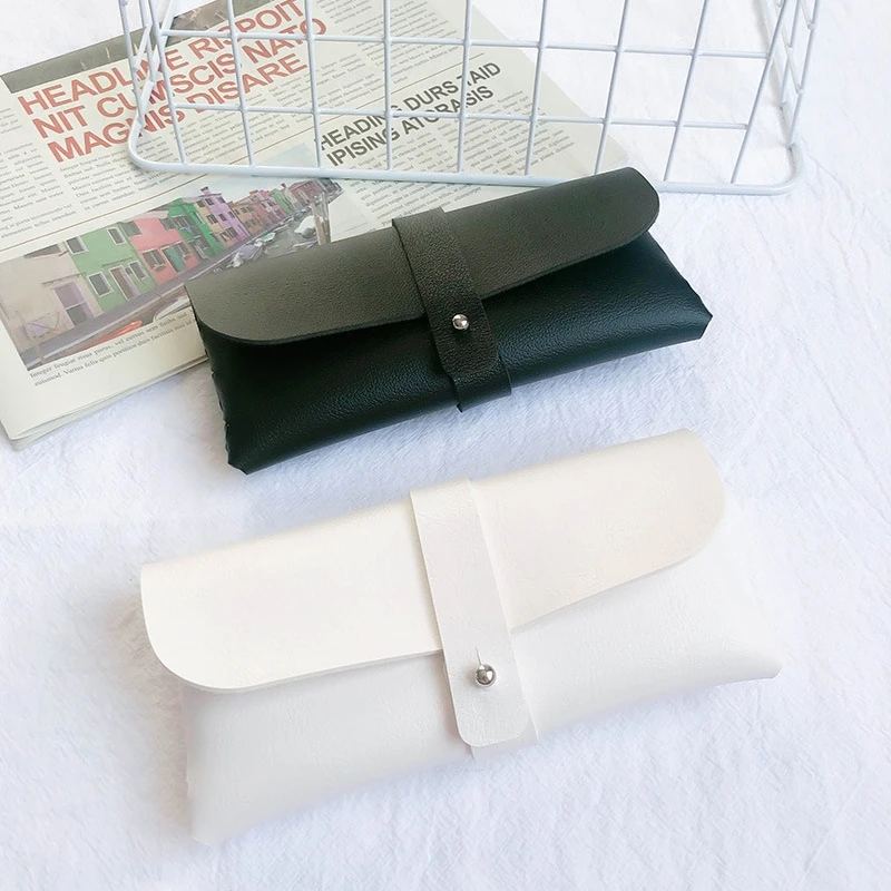 DLC014 sunglasses cases package case custom logo soft leather with strap PU white eyewear box, Customized color
DLC014 sunglasses cases package case custom logo soft leather with strap PU white eyewear box, Customized color