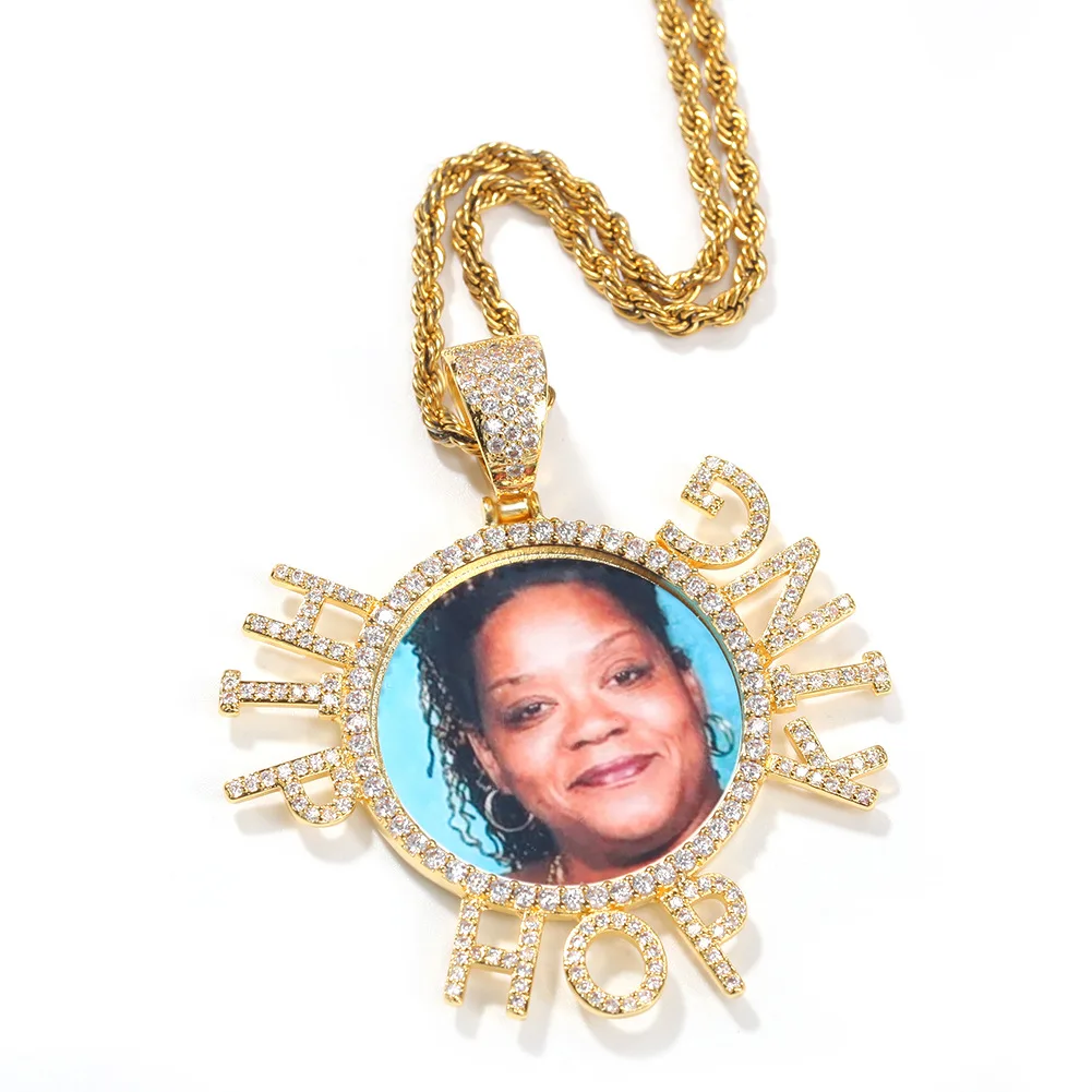 Customized Name Letters DIY Photo Pendant Iced Out CZ Roundness Solid Back Picture Pendant Memory Necklace Hiphop Jewelry
Customized Name Letters DIY Photo Pendant Iced Out CZ Roundness Solid Back Picture Pendant Memory Necklace Hiphop Jewelry