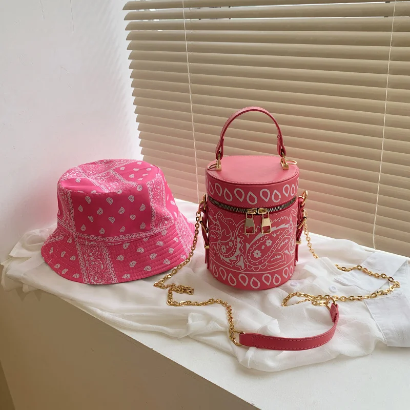 Fashion Designer Women Bag Bandana Bucket Hats and Purse Set Luxury Handbags for Women Hand Bags Ladies
Fashion Designer Women Bag Bandana Bucket Hats and Purse Set Luxury Handbags for Women Hand Bags Ladies