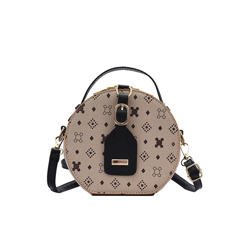 New trendy net red all-match retro fashion western PU leather women's shoulder messenger handbag
New trendy net red all-match retro fashion western PU leather women's shoulder messenger handbag