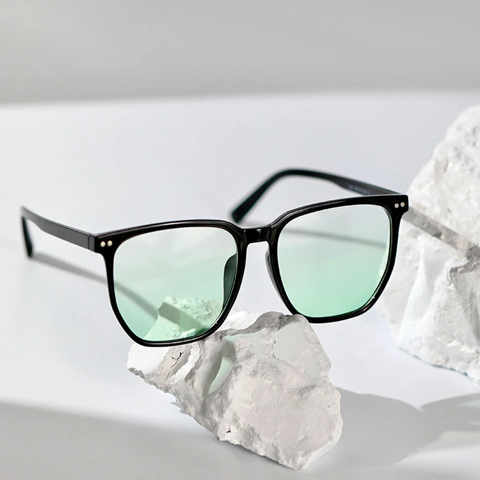 2022 New Wholesale Blush Eye Glasses Adjustable Vision Plastic Sun Glasses Frame Unisex
2022 New Wholesale Blush Eye Glasses Adjustable Vision Plastic Sun Glasses Frame Unisex