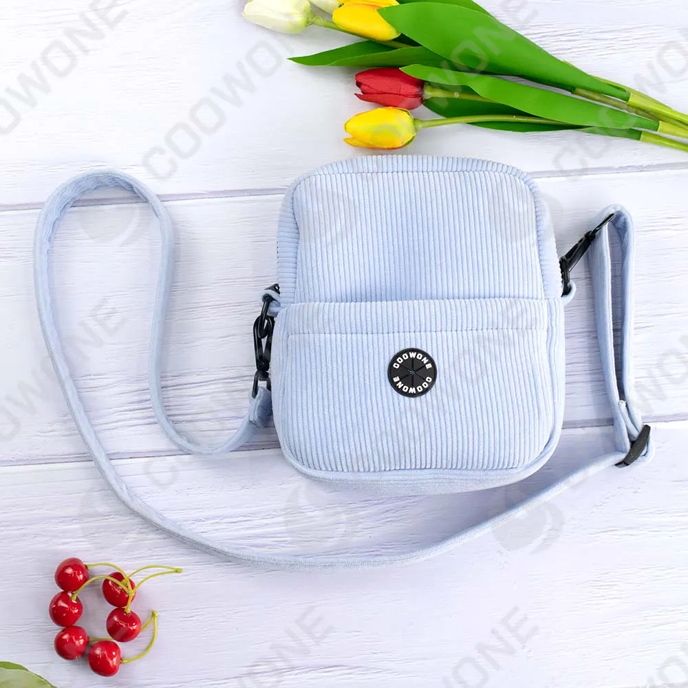 Custom dispenser comfortable soft corduroy dog bag cross body shoulder pack strap pet dog training treat bag, Any pantone color
Custom dispenser comfortable soft corduroy dog bag cross body shoulder pack strap pet dog training treat bag, Any pantone color