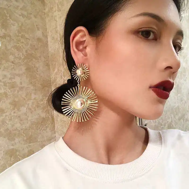 European and American fashion personality earrings alloy inlaid pearl sun flower earrings women jewelry, Colorful
European and American fashion personality earrings alloy inlaid pearl sun flower earrings women jewelry, Colorful