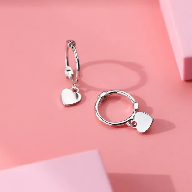 Sweet Style High Quality S925 Love Heart Clip on Earrings 925 Sterling Silver Heart Clip on Earrings for Girls
Sweet Style High Quality S925 Love Heart Clip on Earrings 925 Sterling Silver Heart Clip on Earrings for Girls