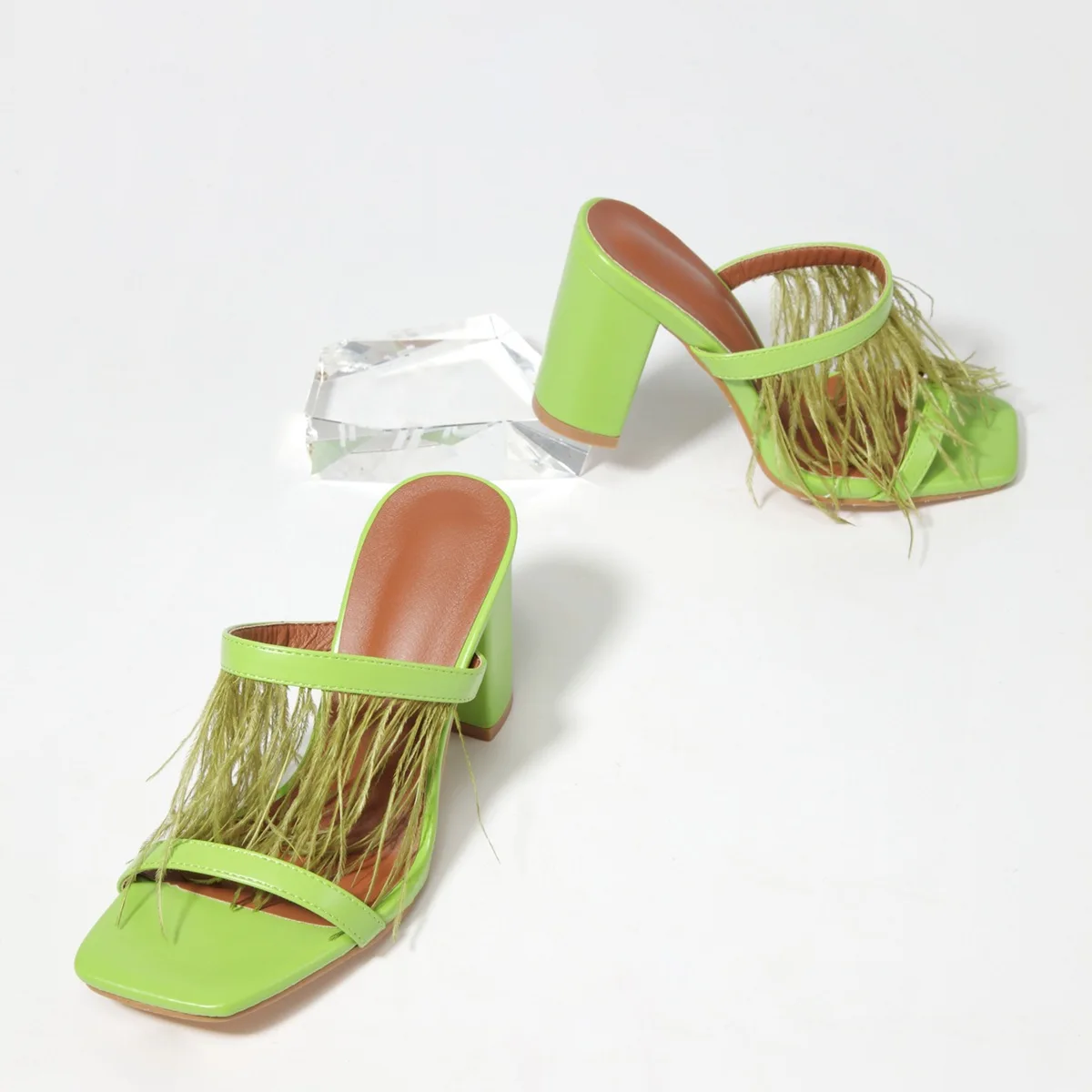 2020 Ladies Slide Sandals Footwear Sexy High Heels Sandal Women Fashion Feather Female Heel Shoes
2020 Ladies Slide Sandals Footwear Sexy High Heels Sandal Women Fashion Feather Female Heel Shoes