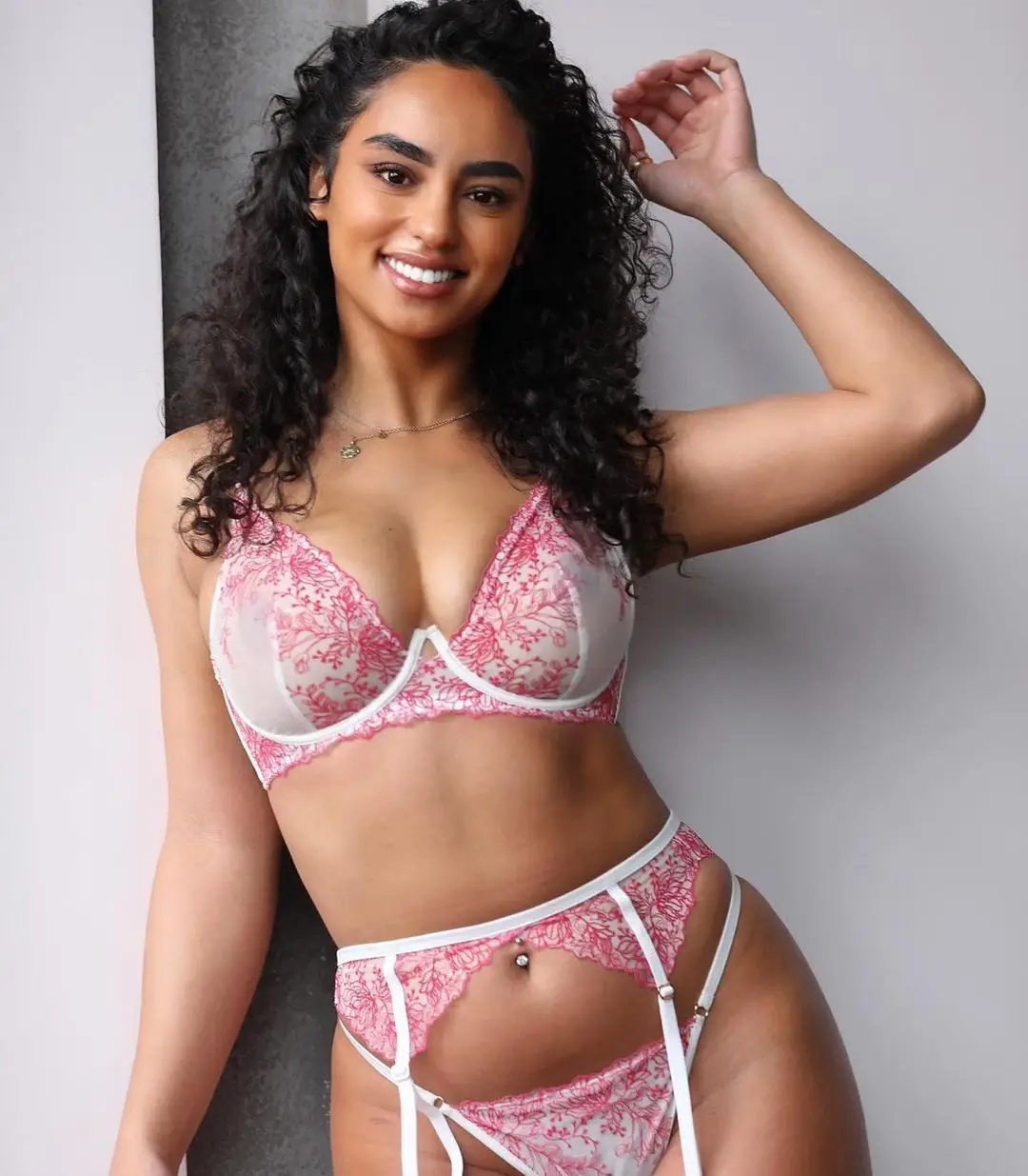 3 piece set elastic shoulder straps bra accessories three pink embroidery female adult Erotic lace women lady girl sexy lingerie
3 piece set elastic shoulder straps bra accessories three pink embroidery female adult Erotic lace women lady girl sexy lingerie