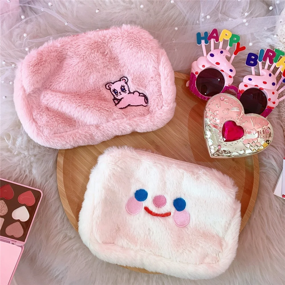 Wholesale Customized Girl& Kids Travel Cute Plush Organized Clutch Velvet Makeup Cosmetic Bag, 3 colors &custom
Wholesale Customized Girl& Kids Travel Cute Plush Organized Clutch Velvet Makeup Cosmetic Bag, 3 colors &custom