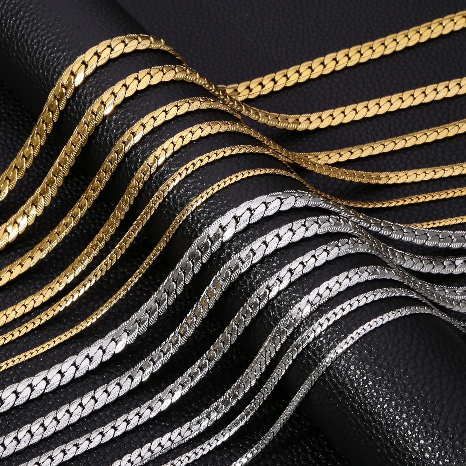 2023 Cuban Chain Non Tarnish Necklace Stainless Steel Necklace Choker Chunky Gold Necklace For Women Men
2023 Cuban Chain Non Tarnish Necklace Stainless Steel Necklace Choker Chunky Gold Necklace For Women Men