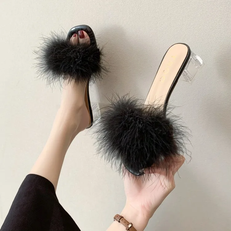 2021 New Fashion Lady Sandals Summer Spring Women Slides Chunky Block Mid Heels Fluffy Furry Slippers for Women and Ladies, White, black
2021 New Fashion Lady Sandals Summer Spring Women Slides Chunky Block Mid Heels Fluffy Furry Slippers for Women and Ladies, White, black