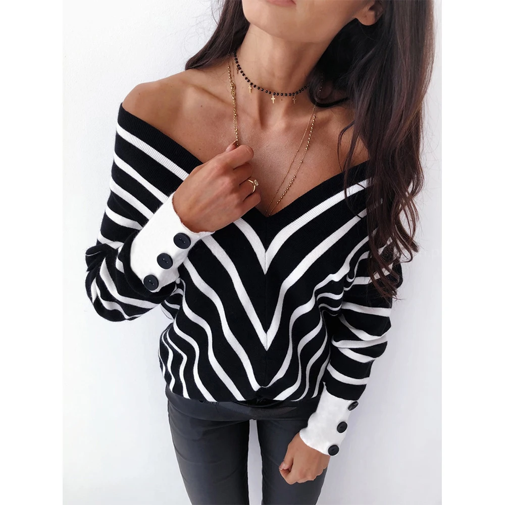 2021Black and white stripes fashion V NeckBat Sleevesweater, Black,white,apricot 
2021Black and white stripes fashion V NeckBat Sleevesweater, Black,white,apricot