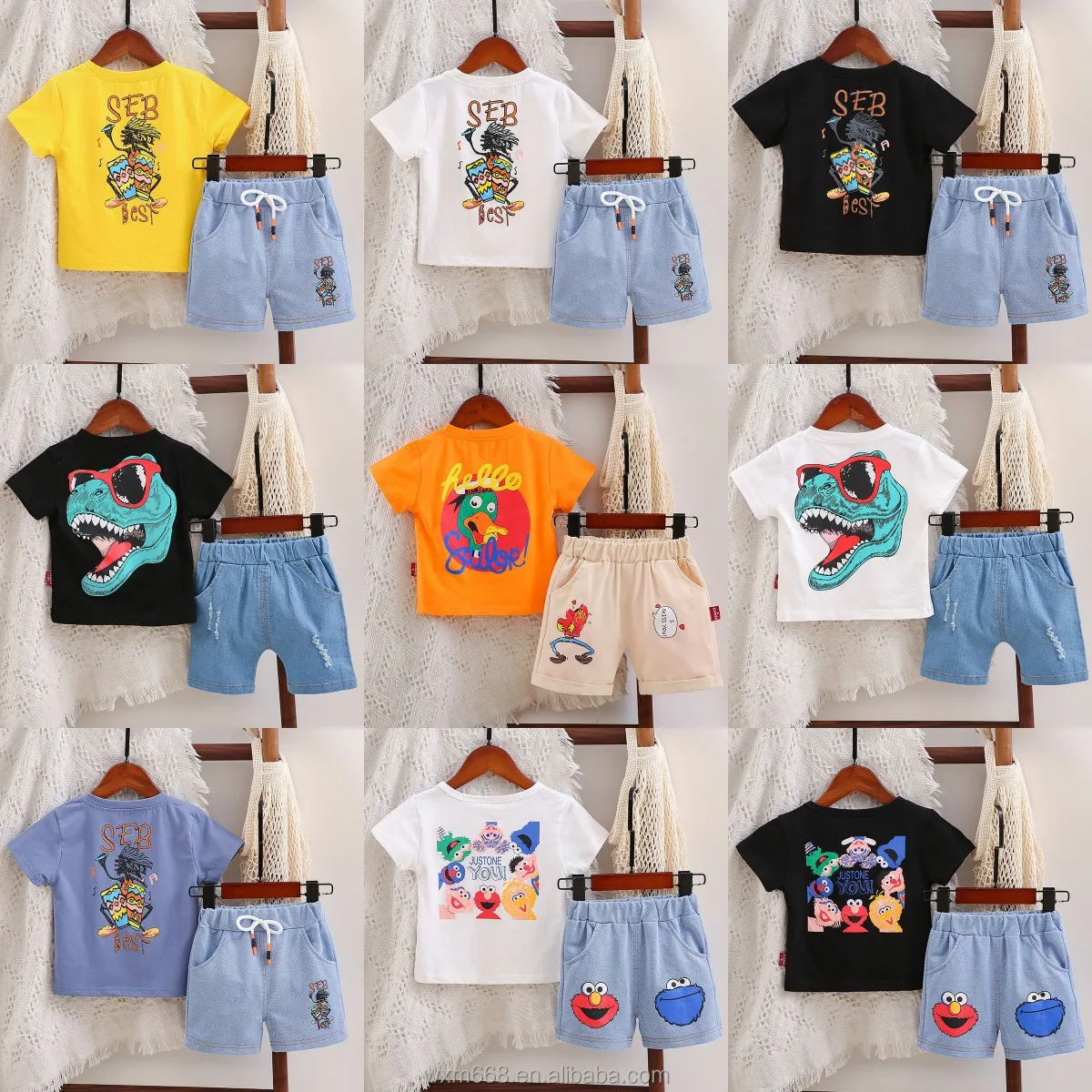 Summer children's suit new trend color fruit pineapple cherry print short sleeve T shirt shorts children's suit
Summer children's suit new trend color fruit pineapple cherry print short sleeve T shirt shorts children's suit